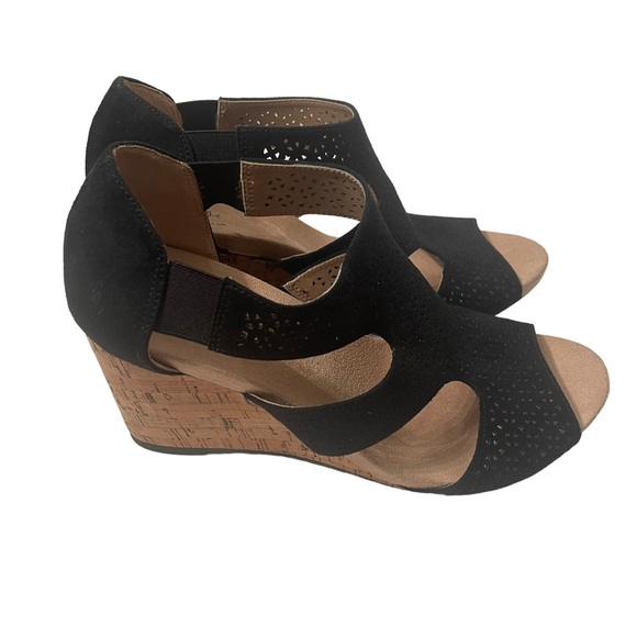 Life Stride Soft system Flex Open Toed Cutwork Wedge Black Shoes Size 10 W - Picture 5 of 7